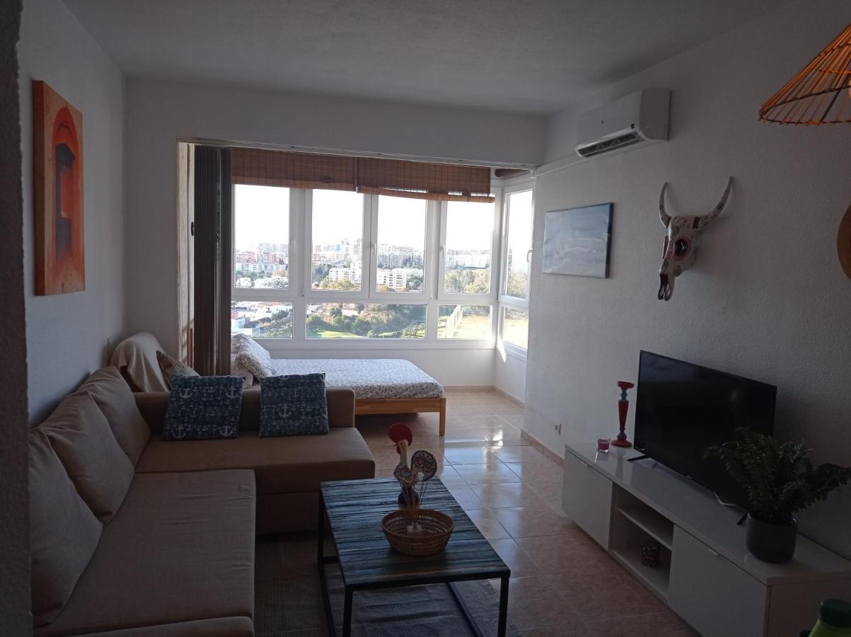 Estudio En La Colina Zona Playamar Torremolinos Exterior photo
